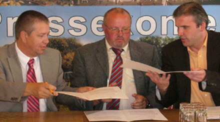 Vertragsunterzeichnung: Beitritt der Gemeinde Alperstedt zur ARGE