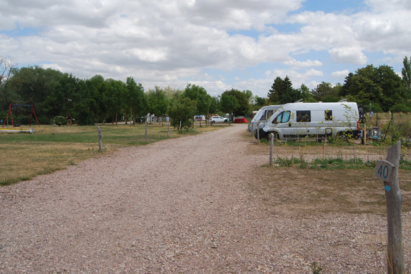 Caravan-Stellplätze auf dem Camping- & Caravanplatz