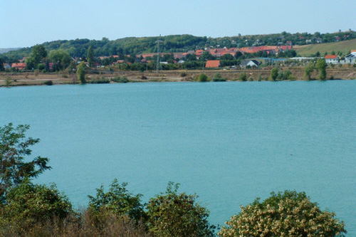 Sulzer See mit Sulzer Siedlung